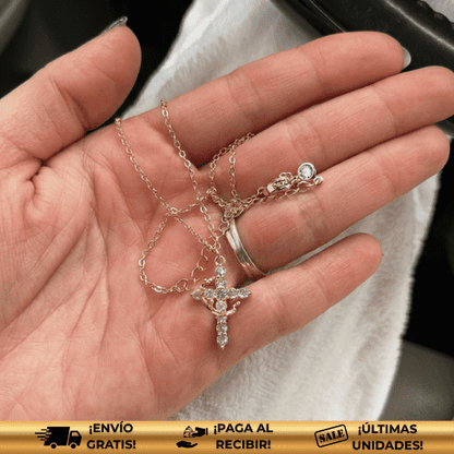 Legado™ | Collar Cruz & Corona – Elegancia y Propósito